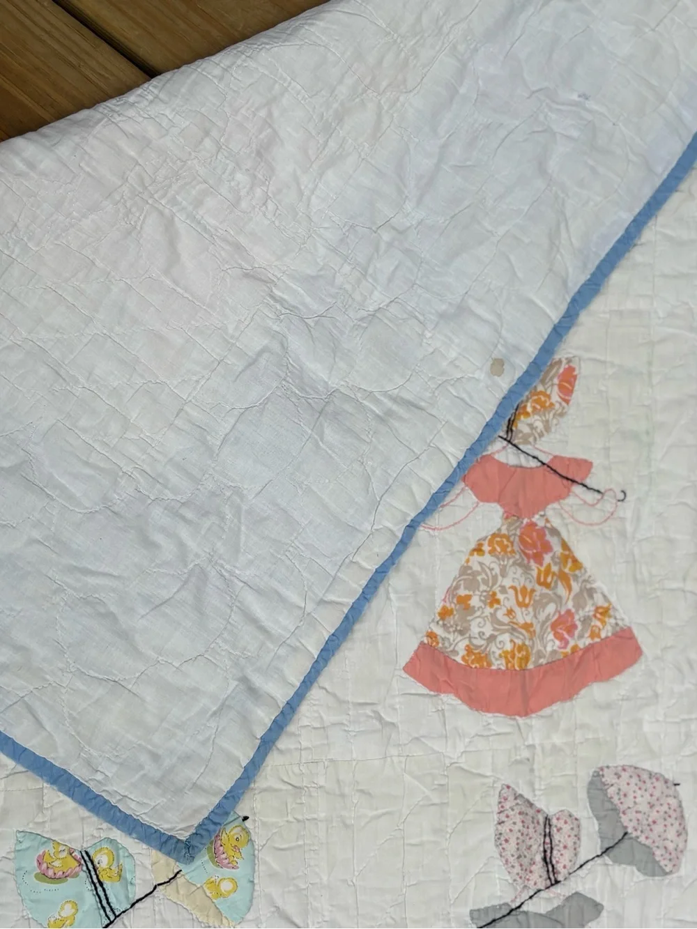 Handmade Sunbonnet Sue Appliqué Quilt Throw 49x61 Blue Patchwork Vintage